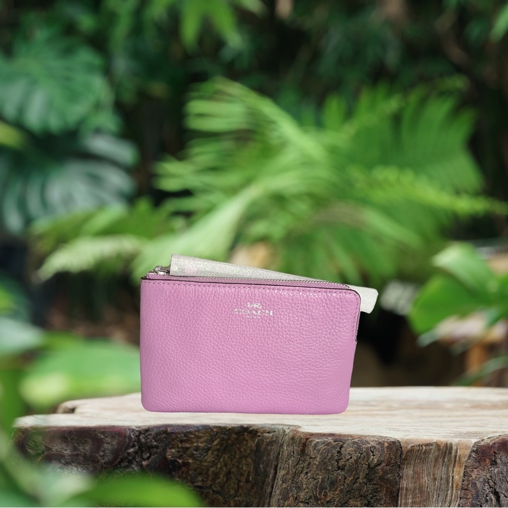 NWT Coach Lavender Small Wristlet